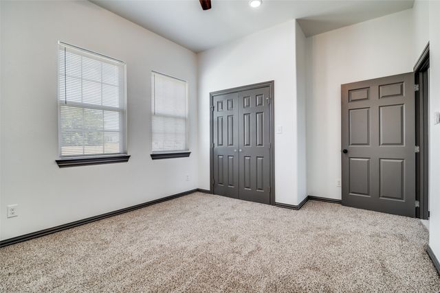 705 Lakeland Drive, West Tawakoni, TX 75474