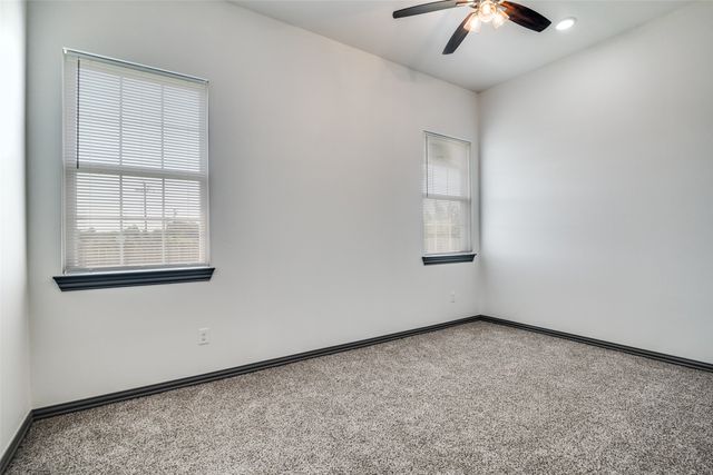 705 Lakeland Drive, West Tawakoni, TX 75474