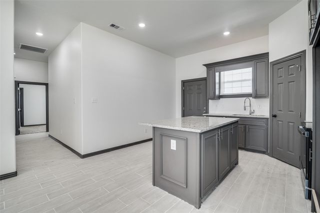 705 Lakeland Drive, West Tawakoni, TX 75474