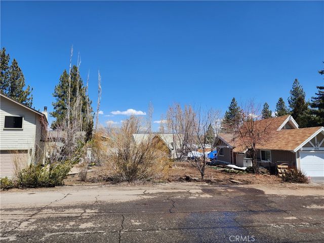 627 Cienega Road, Big Bear Lake, CA 92315