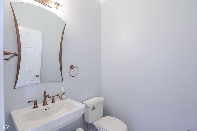 8079 Heyward Drive, Indianapolis, IN 46250