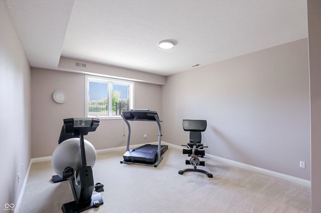 8079 Heyward Drive, Indianapolis, IN 46250