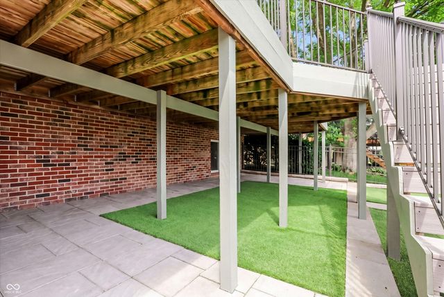 8079 Heyward Drive, Indianapolis, IN 46250