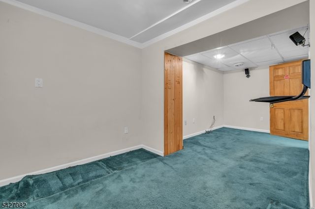 42 Crest Dr, Bernards Twp., NJ 07920