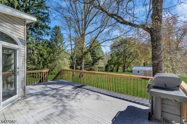 42 Crest Dr, Bernards Twp., NJ 07920