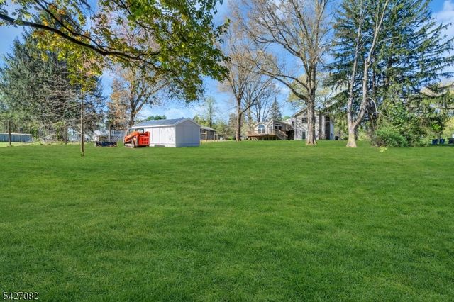 42 Crest Dr, Bernards Twp., NJ 07920
