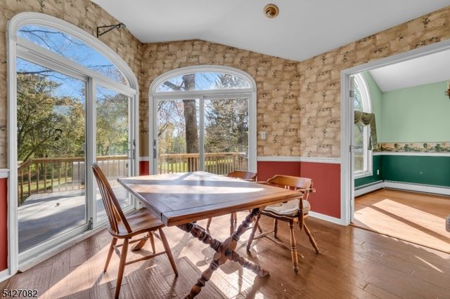 42 Crest Dr, Bernards Twp., NJ 07920