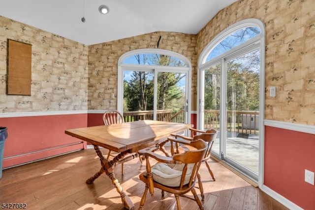 42 Crest Dr, Bernards Twp., NJ 07920
