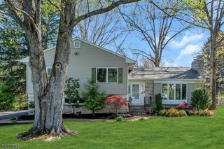 42 Crest Dr, Bernards Twp., NJ 07920