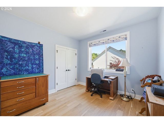 3497 QUAIL MEADOW Way, Eugene, OR 97408