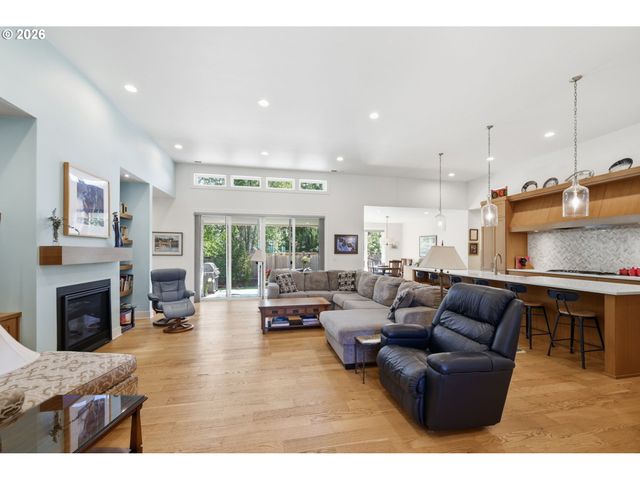 3497 QUAIL MEADOW Way, Eugene, OR 97408