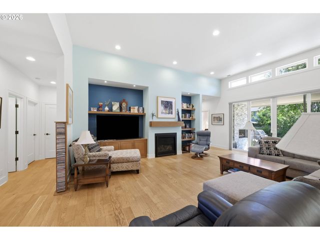 3497 QUAIL MEADOW Way, Eugene, OR 97408