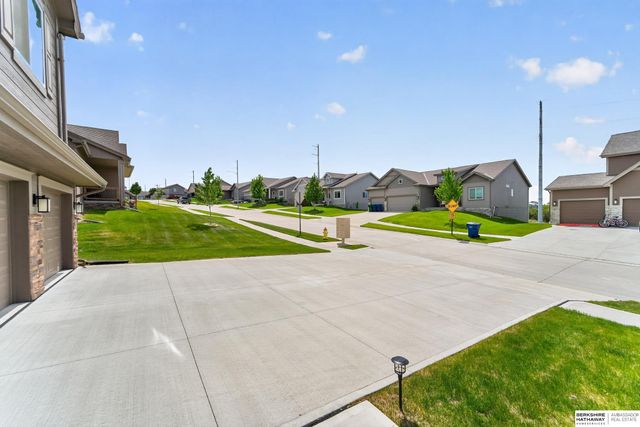 9315 S 179th Street, Omaha, NE 68136