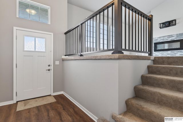 9315 S 179th Street, Omaha, NE 68136