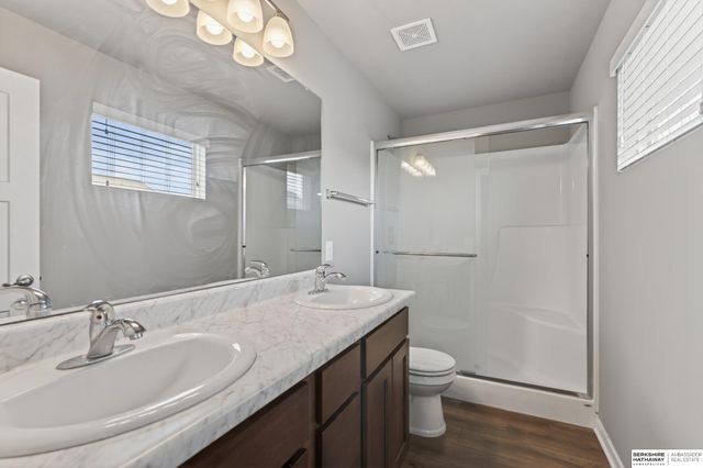 9315 S 179th Street, Omaha, NE 68136