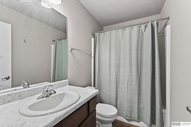 9315 S 179th Street, Omaha, NE 68136