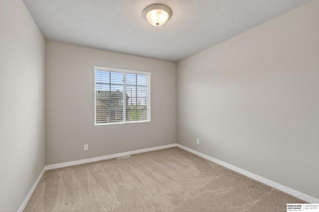 9315 S 179th Street, Omaha, NE 68136