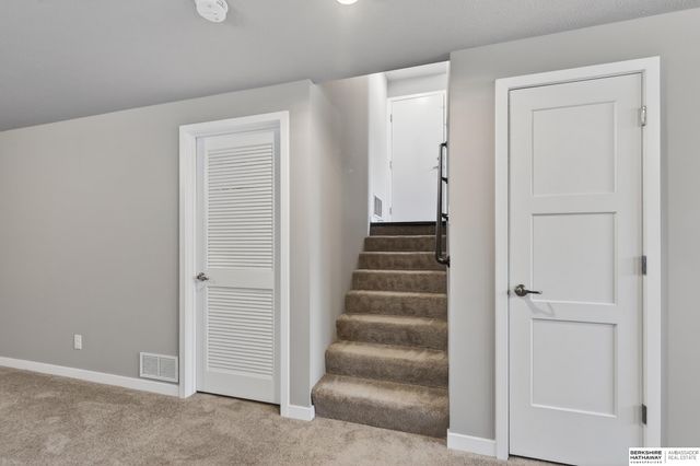 9315 S 179th Street, Omaha, NE 68136