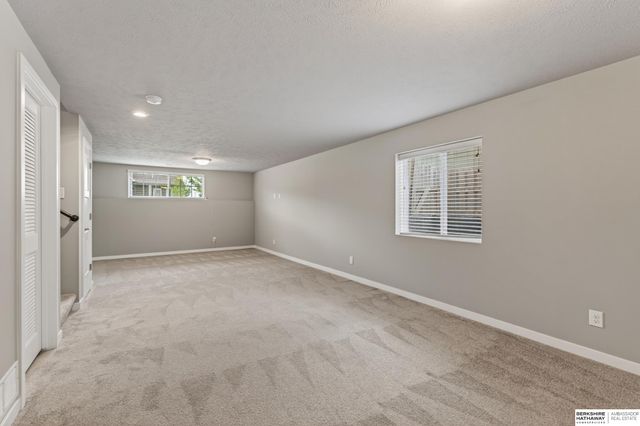 9315 S 179th Street, Omaha, NE 68136