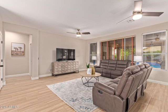 139 E GAIL Drive, Gilbert, AZ 85296