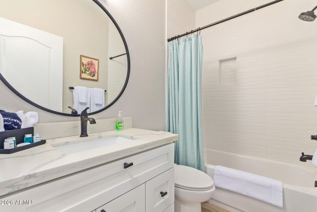 139 E GAIL Drive, Gilbert, AZ 85296