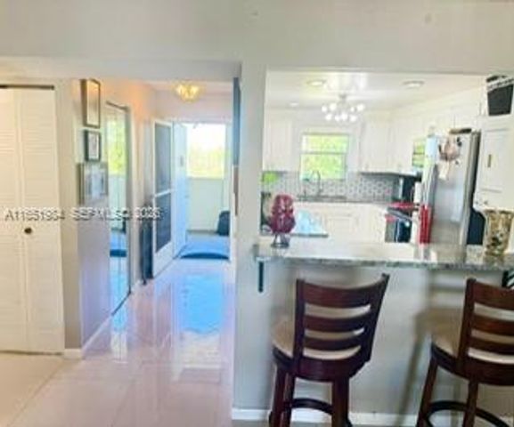 6100 NW 44th Street 405, Lauderhill, FL 33319