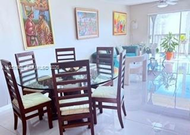 6100 NW 44th Street 405, Lauderhill, FL 33319
