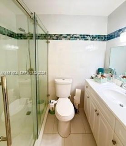 6100 NW 44th Street 405, Lauderhill, FL 33319