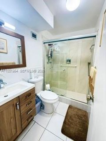 6100 NW 44th Street 405, Lauderhill, FL 33319