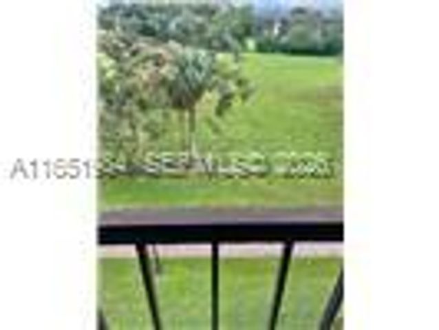 6100 NW 44th Street 405, Lauderhill, FL 33319