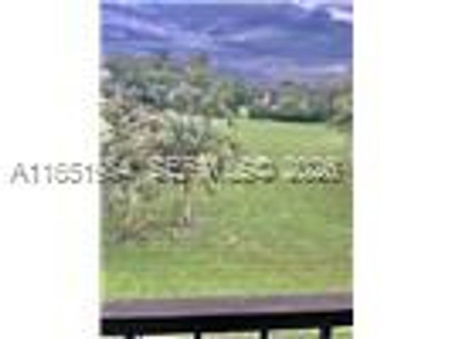 6100 NW 44th Street 405, Lauderhill, FL 33319