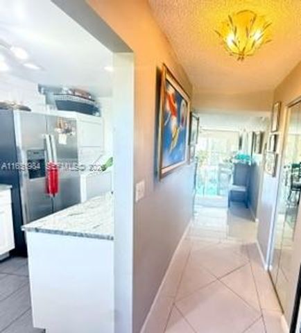 6100 NW 44th Street 405, Lauderhill, FL 33319