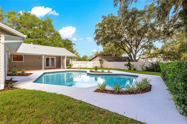 3285 SE 26TH COURT, Ocala, FL 34471