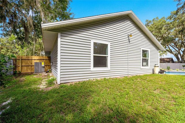 3285 SE 26TH COURT, Ocala, FL 34471