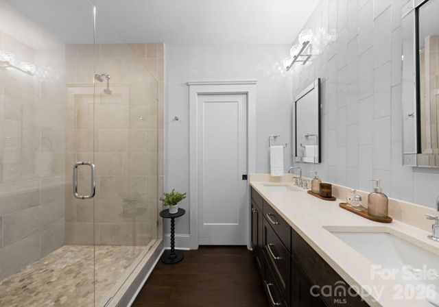 622 Mattie Rose Lane, Charlotte, NC 28204