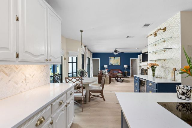301 Copperleaf RD, Lakeway, TX 78734