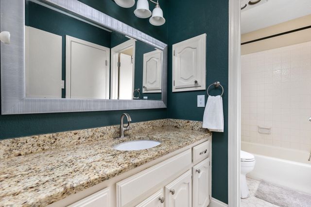 301 Copperleaf RD, Lakeway, TX 78734