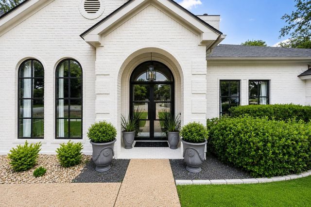 301 Copperleaf RD, Lakeway, TX 78734
