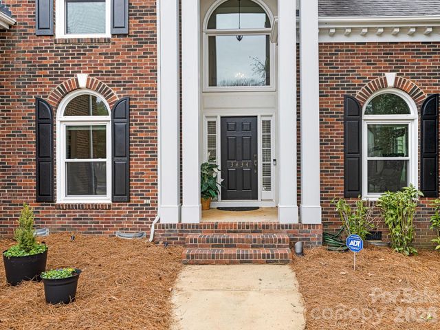 3434 Twelve Oaks Place, Charlotte, NC 28270
