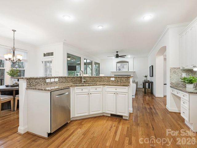 3434 Twelve Oaks Place, Charlotte, NC 28270
