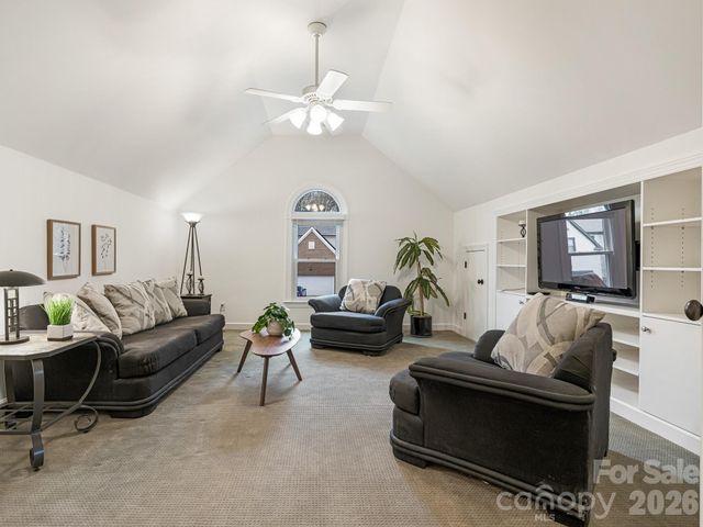 3434 Twelve Oaks Place, Charlotte, NC 28270