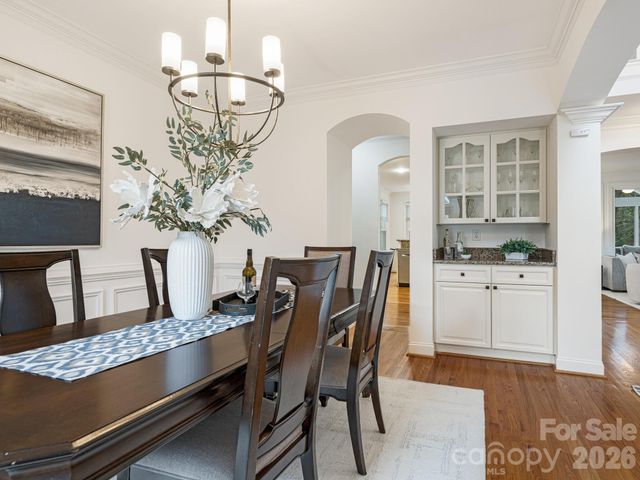 3434 Twelve Oaks Place, Charlotte, NC 28270