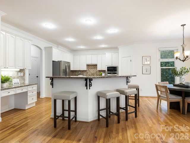 3434 Twelve Oaks Place, Charlotte, NC 28270