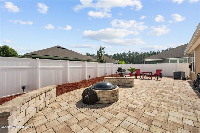3657 VANDEN Court, Jacksonville, FL 32222
