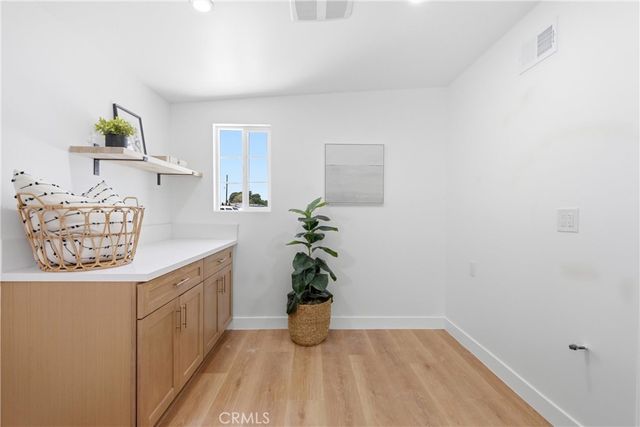 14372 Livingston, Tustin, CA 92780