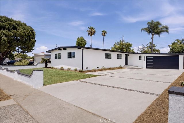 14372 Livingston, Tustin, CA 92780