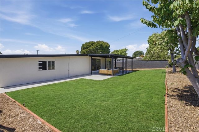14372 Livingston, Tustin, CA 92780