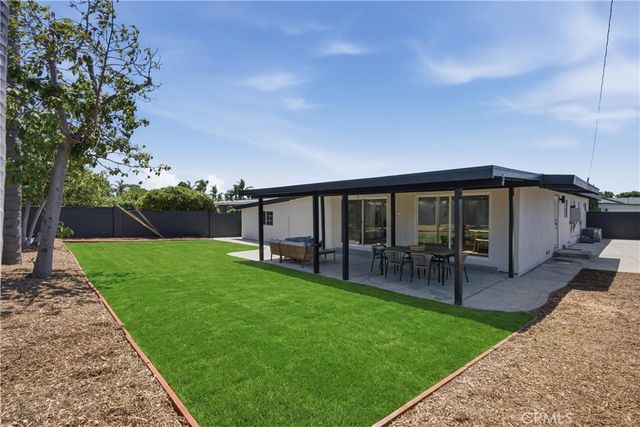 14372 Livingston, Tustin, CA 92780