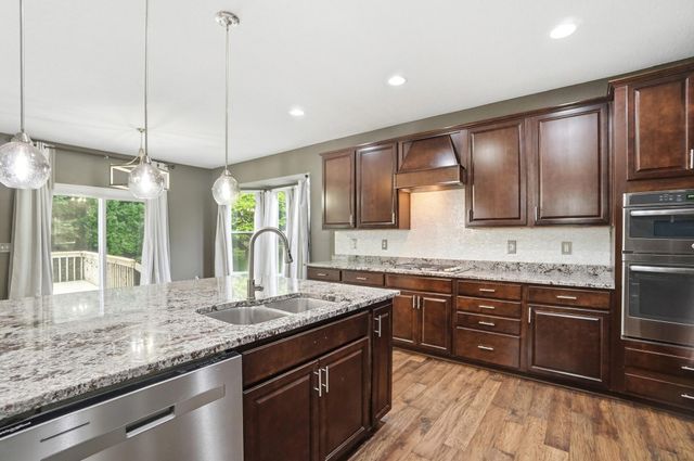 1535 Fairway Drive, Grove City, OH 43123