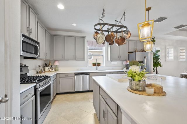 26 OLIVETTE Street, St. Johns, FL 32259